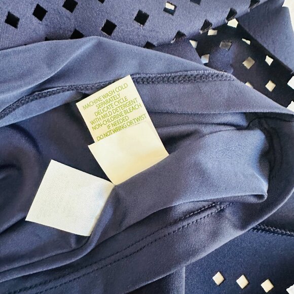 LILLY PULITZER LASER CUT SCUBA HIGH LOW HALTER AURELIE MIDI DRESS NAVY - Picture 9 of 10